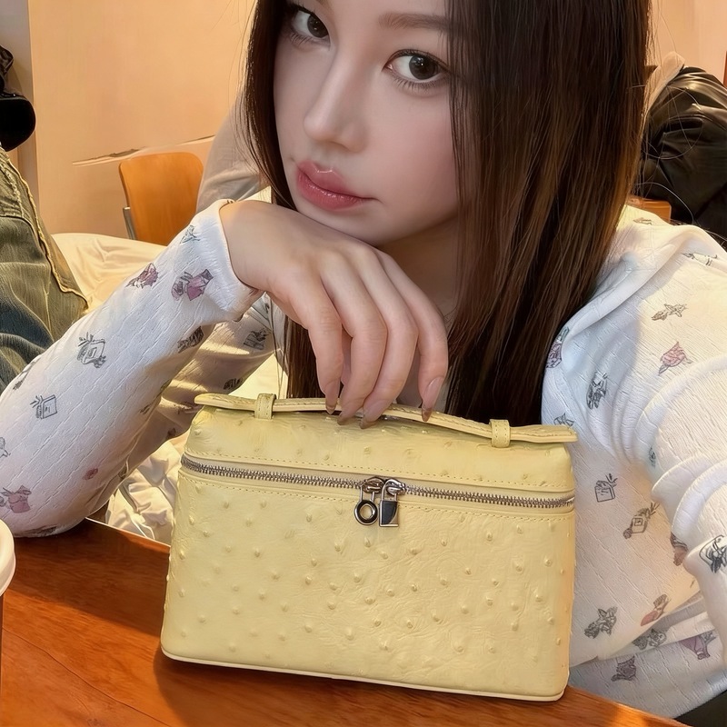 Ostrich Grain Shoulder Mini Ba - đánh giá và giá Luxury Skincare Women